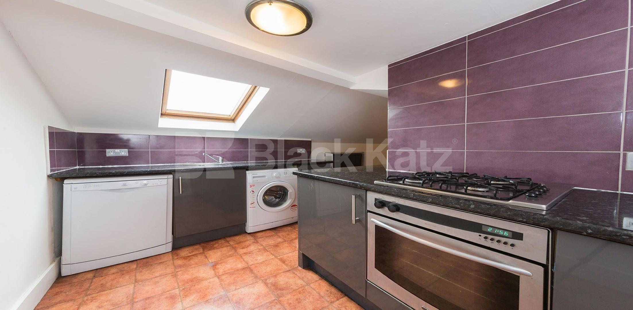 			New Instruction In Heart Of Crouch End !, 2 Bedroom, 1 bath, 1 reception Flat			 Elder Avenue, Crouch End